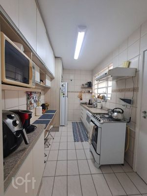 Image 21 - 927610