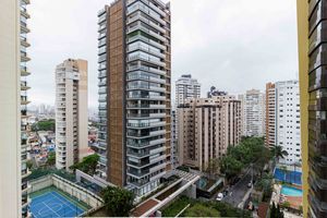 Image 38 - 927611