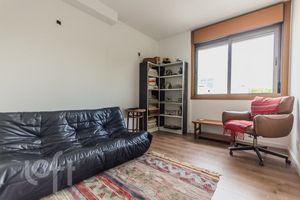 Image 31 - 927631