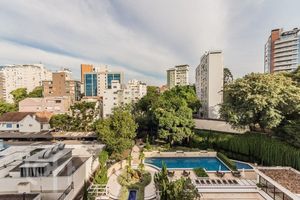 Image 41 - 927631