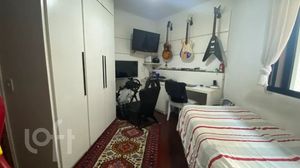 Image 5 - 927641