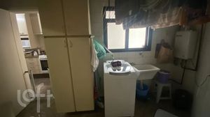 Image 3 - 927641