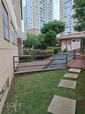 Image 17 - 927646