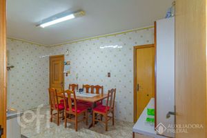 Image 35 - 927648
