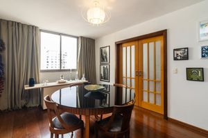 Image 15 - 927654
