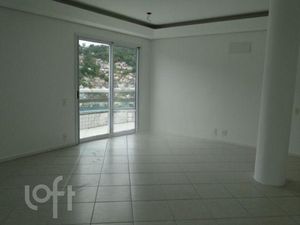 Image 4 - 927697