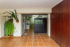 Image 13 - 927712