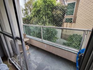 Image 1 - 927714