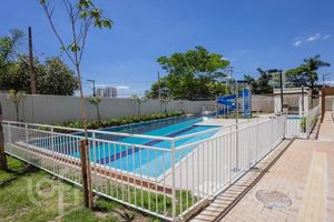 Image 6 - 927738