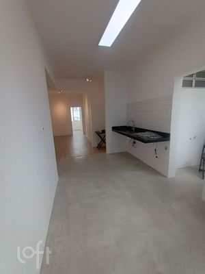 Image 4 - 927742