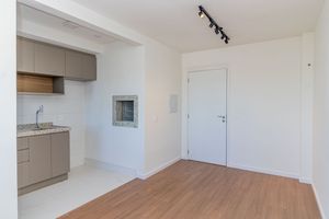 Image 3 - 927754