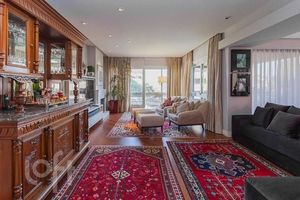 Image 4 - 927763