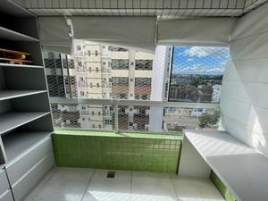 Image 19 - 927784