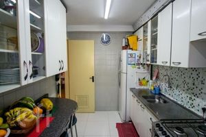 Image 9 - 927785