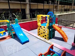 Image 8 - 927798