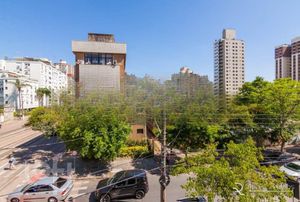 Image 10 - 927799