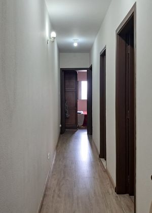 Image 27 - 927803
