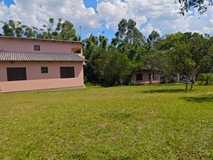 Image 17 - 927804