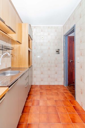 Image 17 - 927815