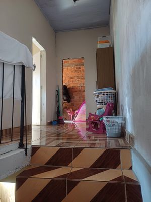 Image 23 - 927818