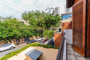 Image 18 - 927837