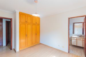 Image 33 - 927837