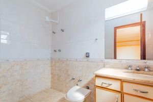 Image 34 - 927837