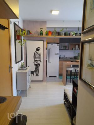 Image 10 - 927846