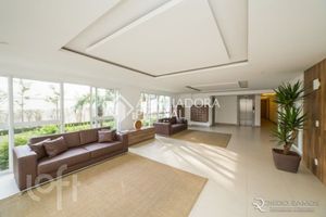 Image 37 - 927846