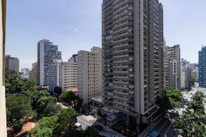 Image 21 - 927860