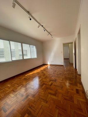 Image 12 - 927878