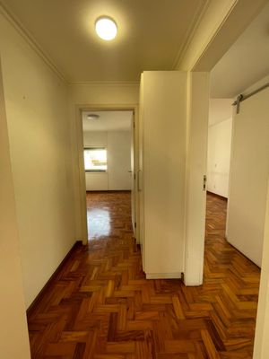 Image 21 - 927878