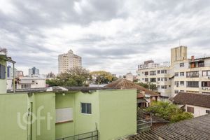 Image 17 - 927882