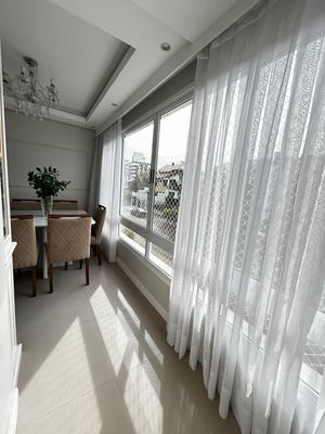 Image 3 - 927900