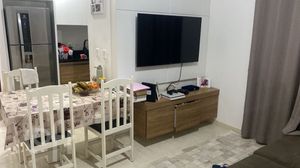 Image 1 - 928033