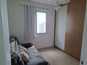 Image 11 - 928042
