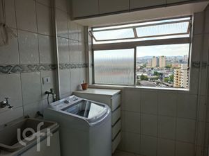 Image 4 - 928042