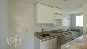 Image 3 - 928046