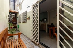 Image 9 - 928054