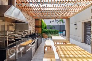 Image 18 - 928059