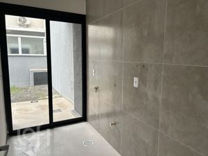 Image 3 - 928067