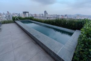 Image 14 - 928070