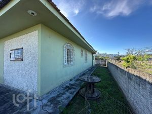 Image 17 - 928075