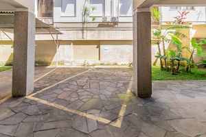 Image 14 - 928090