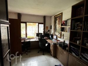 Image 10 - 928100