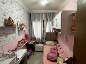 Image 7 - 928100