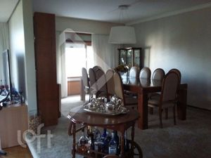 Image 30 - 928111