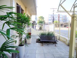 Image 7 - 928113