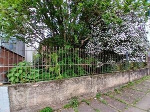 Image 20 - 928130