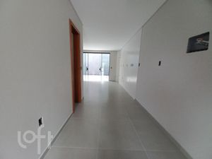Image 2 - 928139